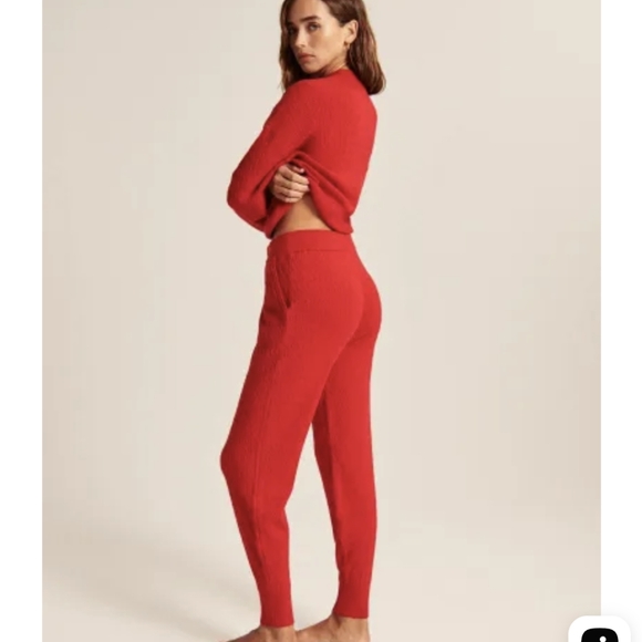 Abercrombie & Fitch Sweater Jogger - Picture 3 of 6